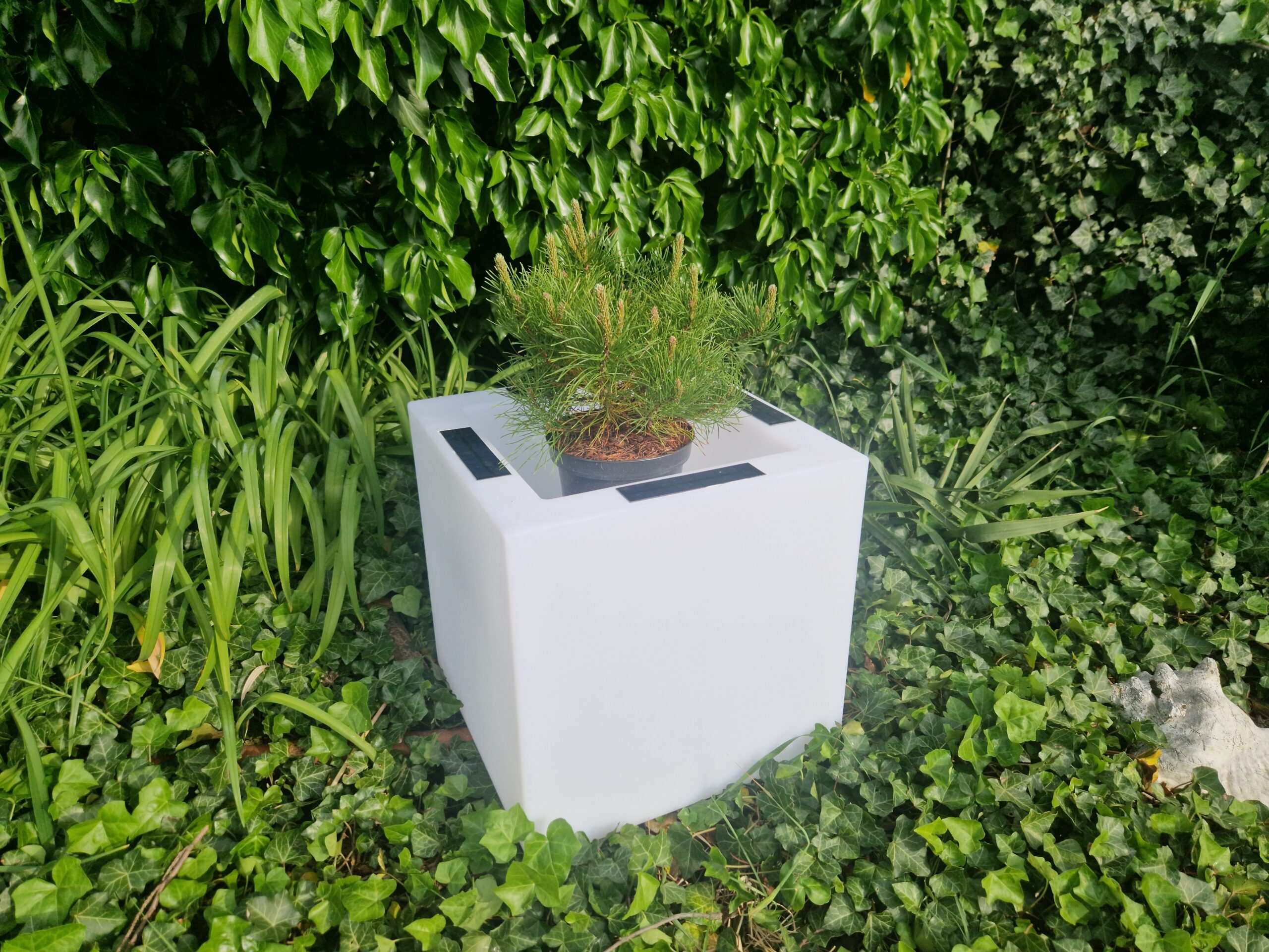 DONICA OGRODOWA LED SOLARNA 40x40 cm – 16 KOLORÓW PODŚWIETLENIA - obrazek 2