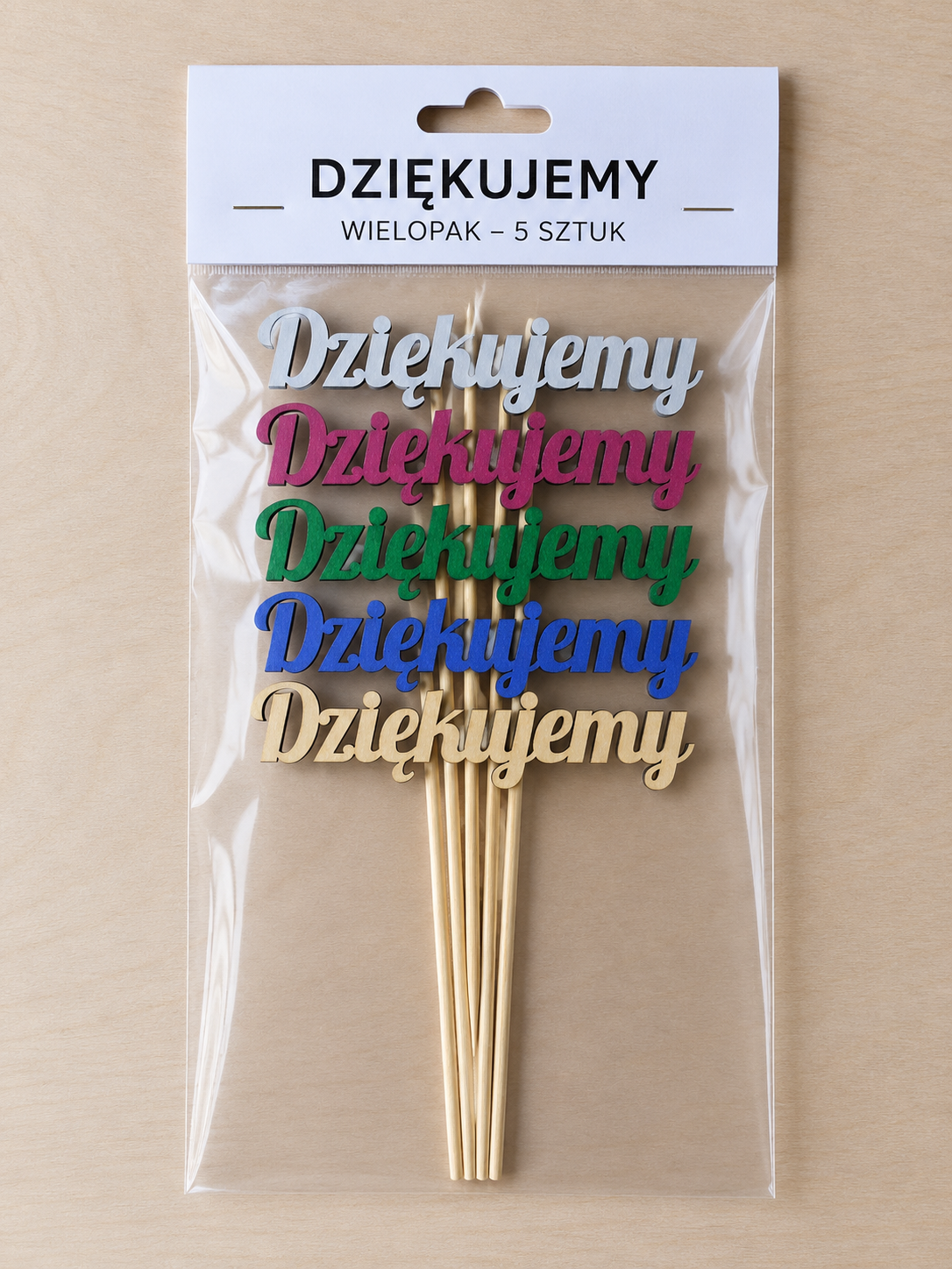 zestaw topperów z napisem